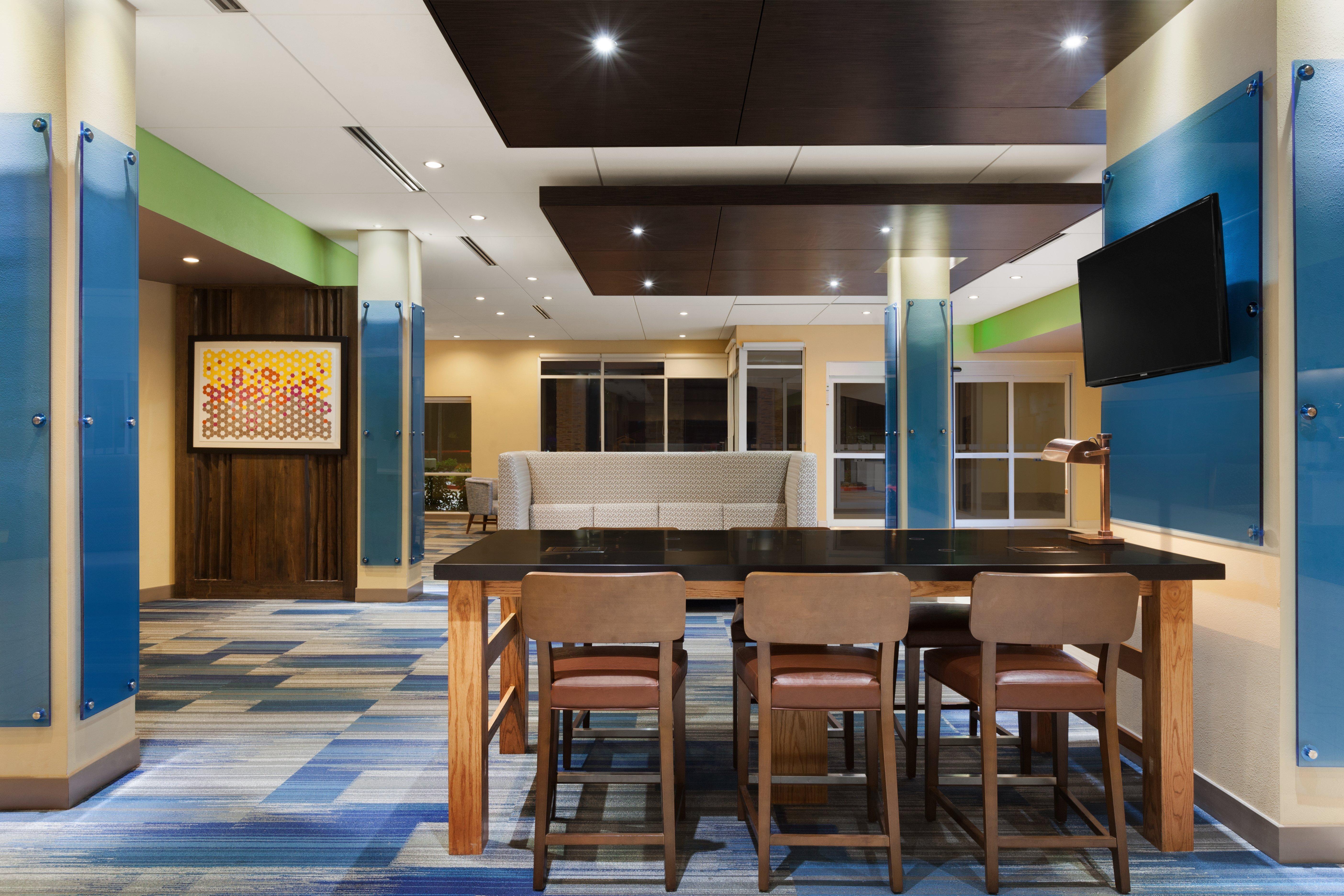 Holiday Inn Express & Suites Edinburg- Mcallen Area By Ihg Zewnętrze zdjęcie